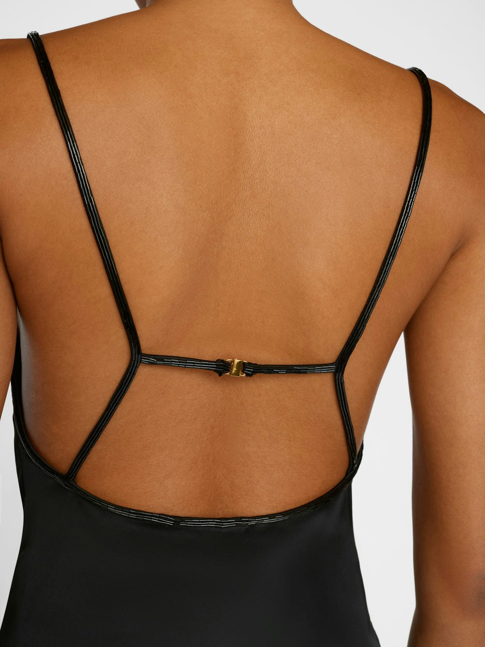 back detail view alt:size